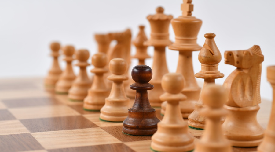 Pieces on a chess board